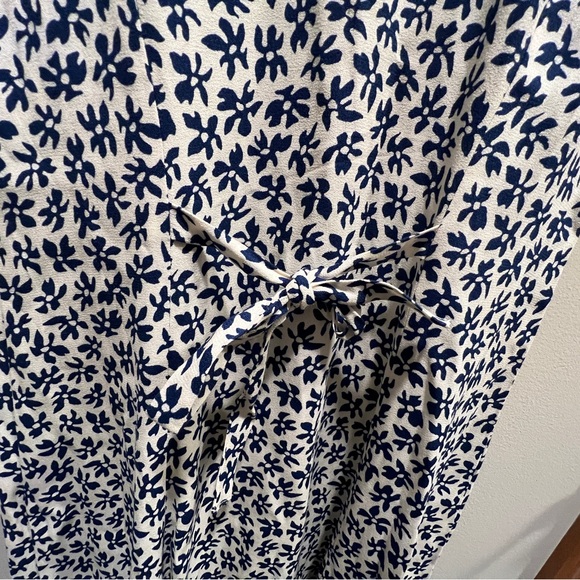 Reformation NWT Beautiful Locklin Bombay midi dress. Size 0. Sold out in stores - Picture 5 of 11